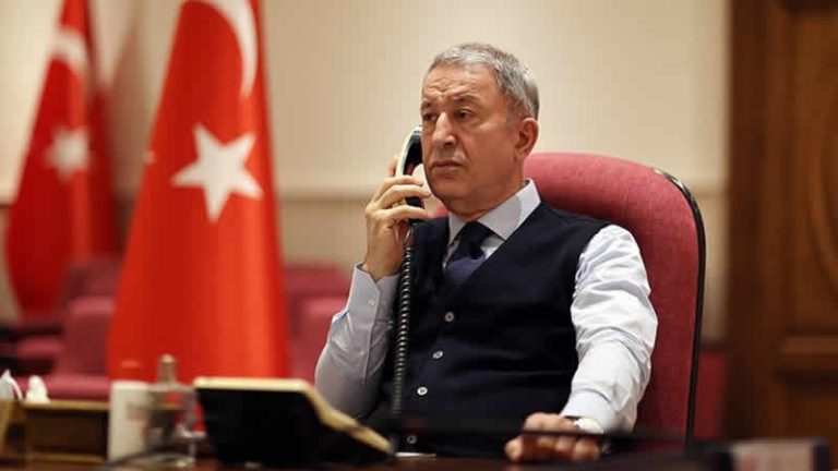 Hulusi Akar, İngiltere Savunma Bakanı Wallace’ı kutladı