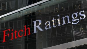 Fitch, İngiltere’nin kredi notu görünümünü “negatif”e çevirdi