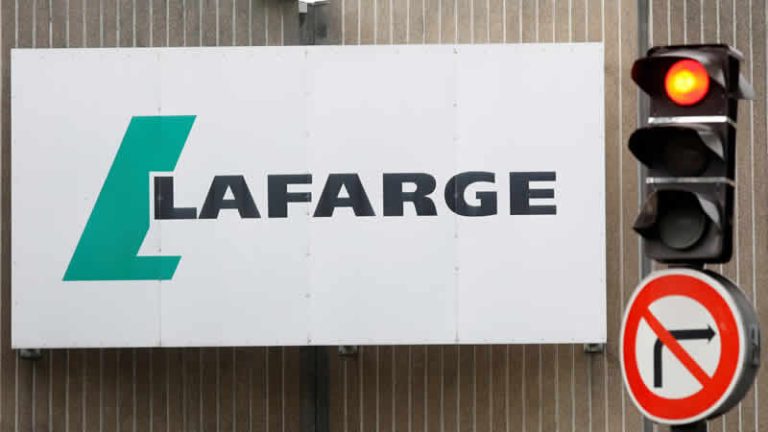 Fransız devi Lafarge, IŞİD’e yardım ettiği yönündeki suçlamaları kabul etti