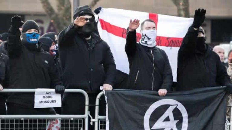 İngiliz ordusu içindeki aşırı sağcı gruplara karşı uyarı