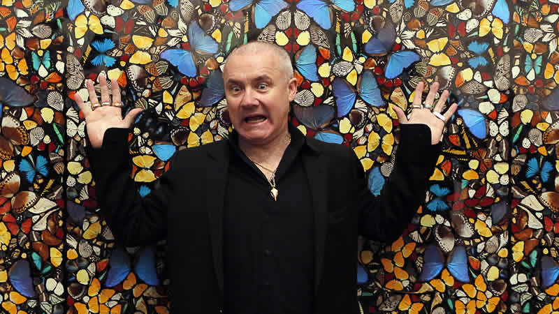 İngiliz sanatçı Damien Hirst, NFT’si satılan yüzlerce eserini yakıyor