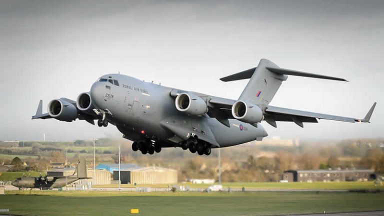 İngiltere, eğitim için hava kuvvetleri pilotlarını Çin’e gönderdi