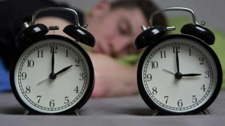 İngiltere’de bu gece saatler 1 saat geri alınacak