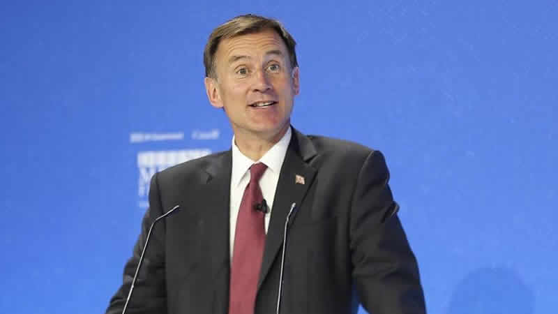 İngiltere’nin yeni Maliye Bakanı Jeremy Hunt oldu