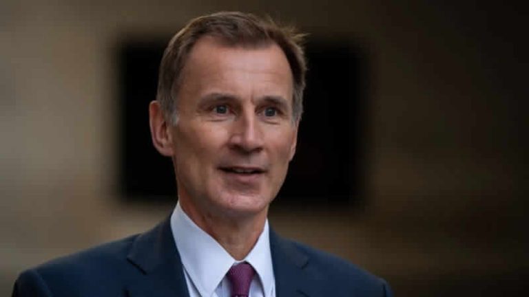 İngiltere Maliye Bakanı: “Brexit’ten daha önemli bir sorun var”