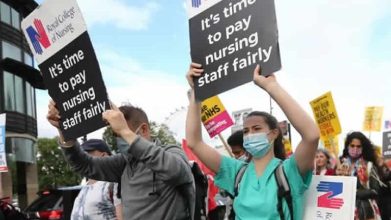 İngiltere grev dalgasıyla karşı karşıya