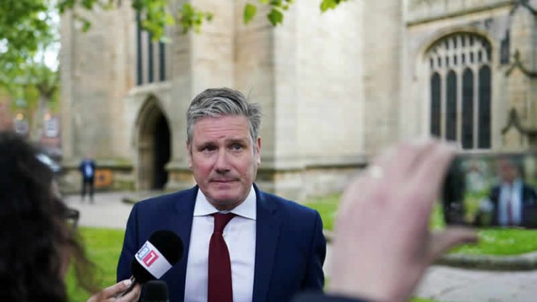 İngiltere’de muhalefet, hükümetin göçmen politikasını eleştirdi