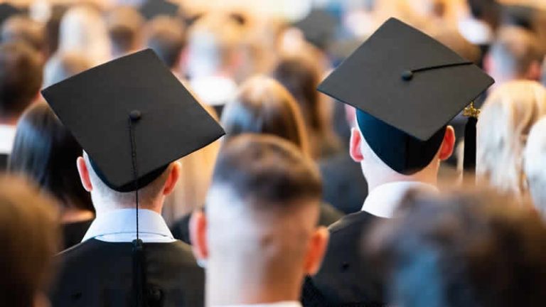 İyi üniversitelerden davet almayan öğrenciler Birleşik Krallık’a kabul edilmeyebilir