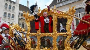 Londra’da “London Mayor’s Show” geçit töreni renkli gösterilere sahne oldu