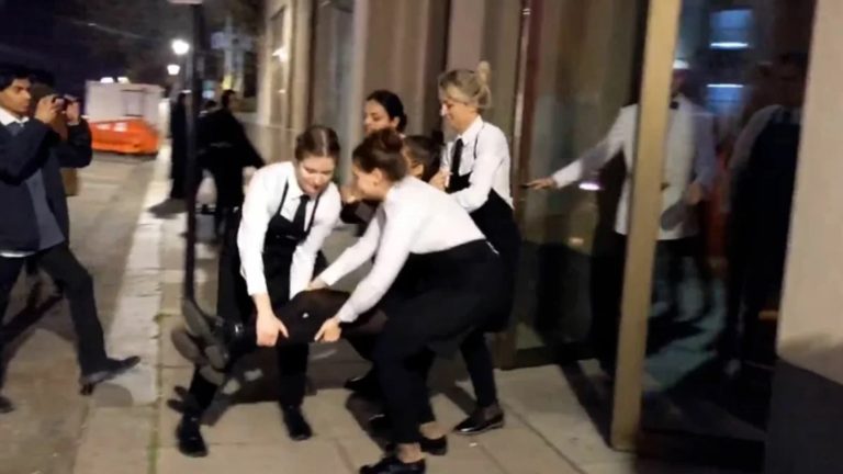 Londra’da Nusr-Et’e çevreci baskını