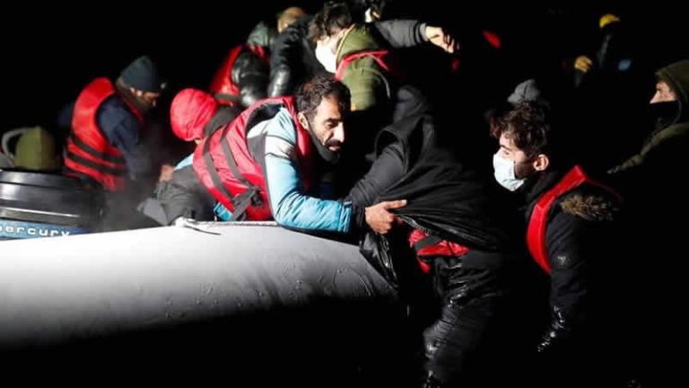 Birleşik Krallık’ın Göç Bakanı: Sığınmacılara yeni kısıtlamalar getirilecek