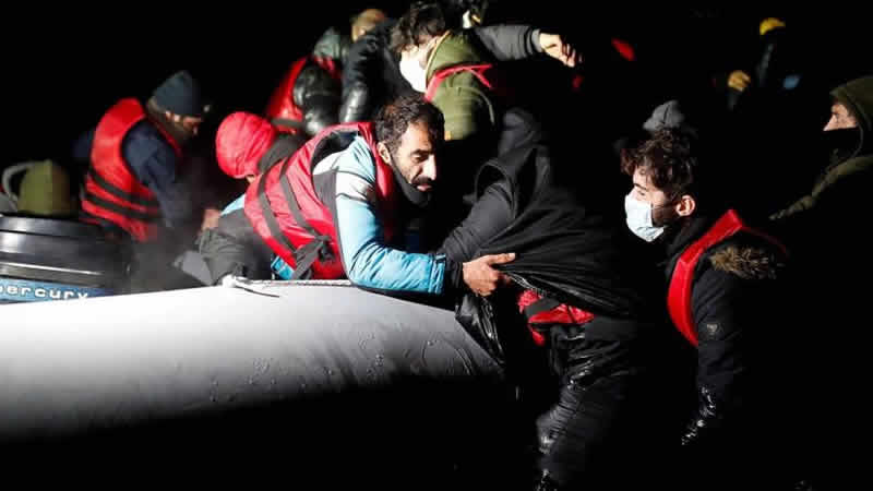 Birleşik Krallık’ın Göç Bakanı: Sığınmacılara yeni kısıtlamalar getirilecek