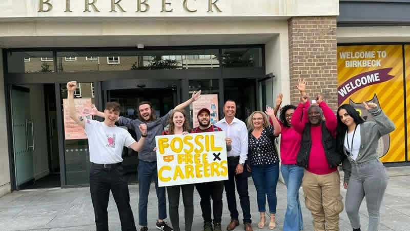 Birleşik Krallık’ta üç üniversite daha fosil yakıt şirketlerine personel vermeyecek