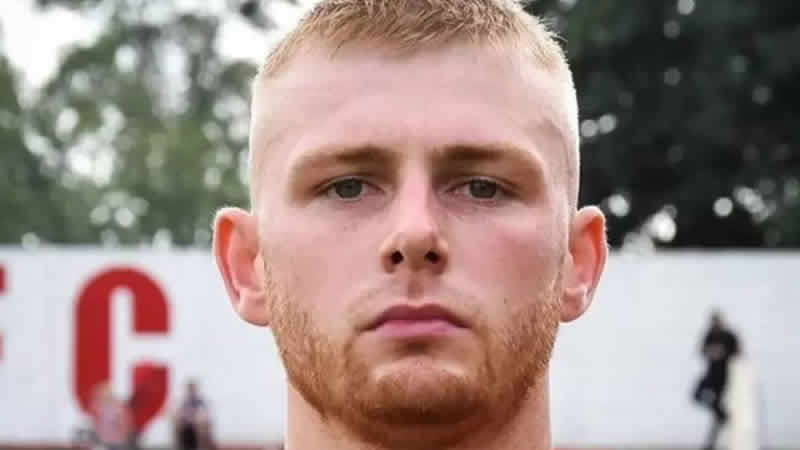 Birmingham’da gece kulübünde bıçaklanarak öldürülen gencin katilleri aranıyor