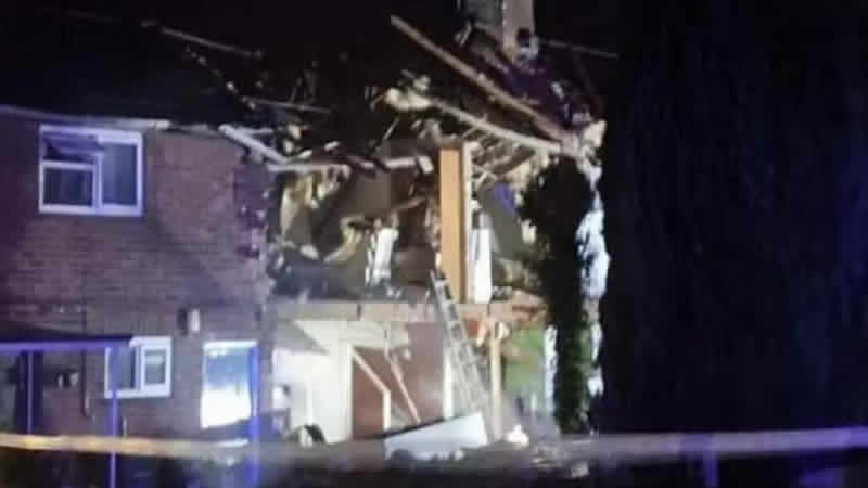 Evesham’daki gaz patlamasında 4 kişi yaralandı