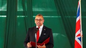 İngiltere 5 ülkeden çok sayıda kişi ve kuruluşa yaptırım uygulayacak