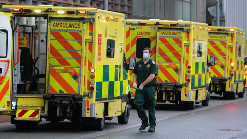 İngiltere ve Galler’de 10 bin ambulans çalışanı greve gidecek