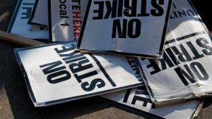 İngiltere yeni yıl arifesinde grevlerle boğuşuyor