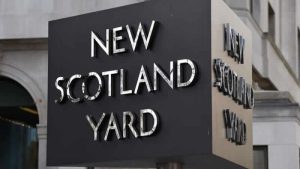 İngiltere’de bir polis memuru hakkında iki tecavüz suçlamasıyla dava açıldı