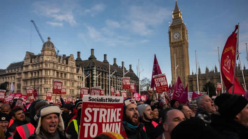 İngiltere’de hükümet grevler nedeniyle Acil Durum Komitesi’ni toplantıya çağırdı