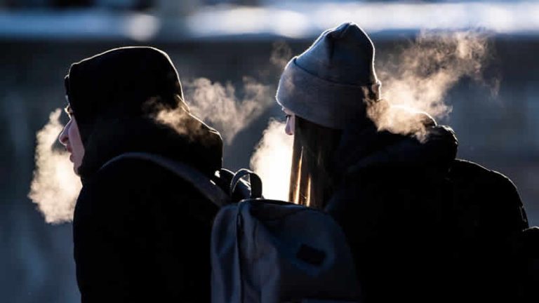 İngiltere’de ısınma tavsiyesi: “Yatak odanızın pencerelerini geceleri kapalı tutun”