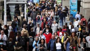 İngiltere’de, korona virüs test laboratuvarındaki hatalar araştırılıyor