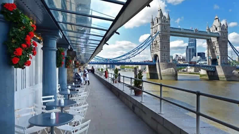 İngiltere’de restoran iflasları yüzde 60 arttı