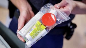 İngiltere’de uçuşlarda sıvı kısıtlamasının kaldırılacağı son tarih açıklandı