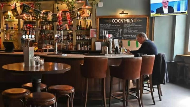 İngiltere’nin ünlü pubları krize yenik düştü