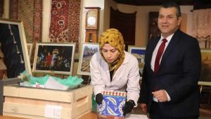 Londra’daki satışı durdurulan kaçak çini yıllar sonra Türkiye’ye döndü