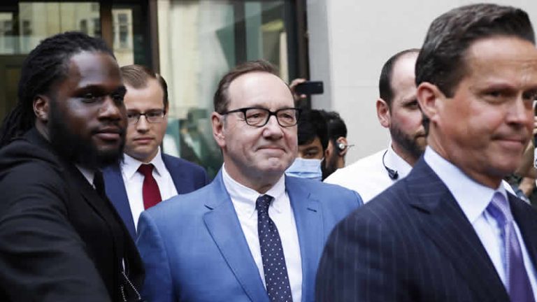 Oscarlı aktör Londra’da taciz suçlamasıyla hakim karşısına çıktı