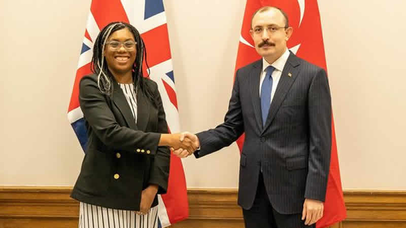 Türkiye Ticaret Bakanı Muş, İngiltere’de temaslarda bulundu