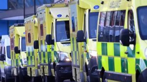İngiltere ve Galler’de ambulans çalışanları greve başladı