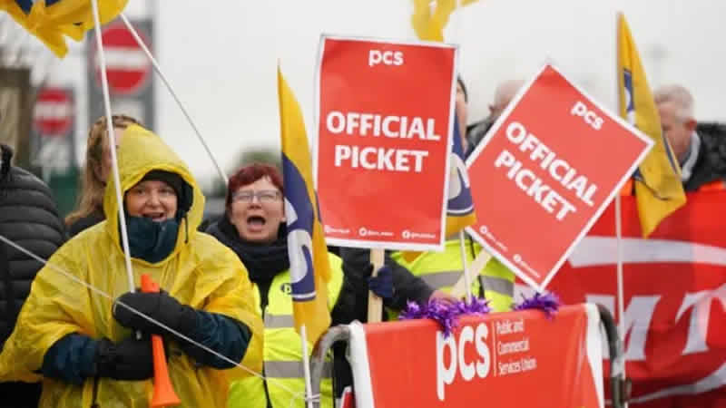 İngiltere’de 100 bin kamu işçisi greve gidiyor