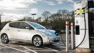 İngiltere’de elektrikli otomobil şarj cihazı sayısı yetmiyor