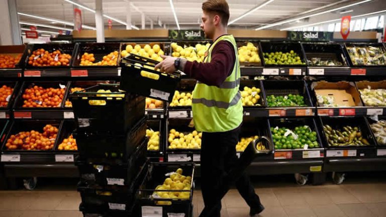 İngiltere’de enflasyon yavaşladı ancak çift hanede kaldı