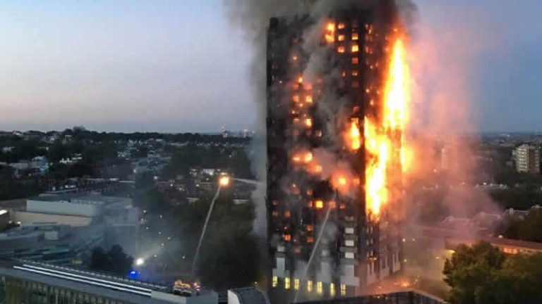 İngiltere’de hükümet Grenfell yangınında hatayı kabul etti