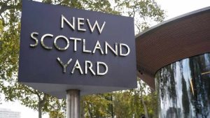 Londra Emniyet Müdürü’nden “tecavüzcü polis” özrü