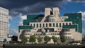 MI6’in, Londra’daki “gizli” merkezi boşaltıldı