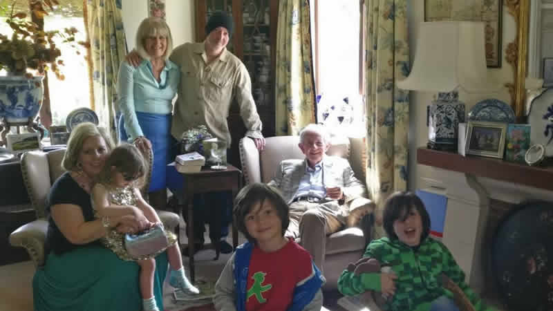 Galler’de 17 saat ambulans bekleyen 87 yaşındaki hasta öldü