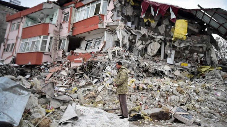 Deprem soruşturmasında tutuklu sayısı 54’e çıktı