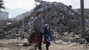 İngiltere Rum Ortodoks kiliselerinde depremzedeler için bağış toplandı