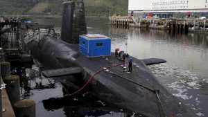 İngiltere’de skandal: Nükleer denizaltı yapıştırıcı ile onarılmış!