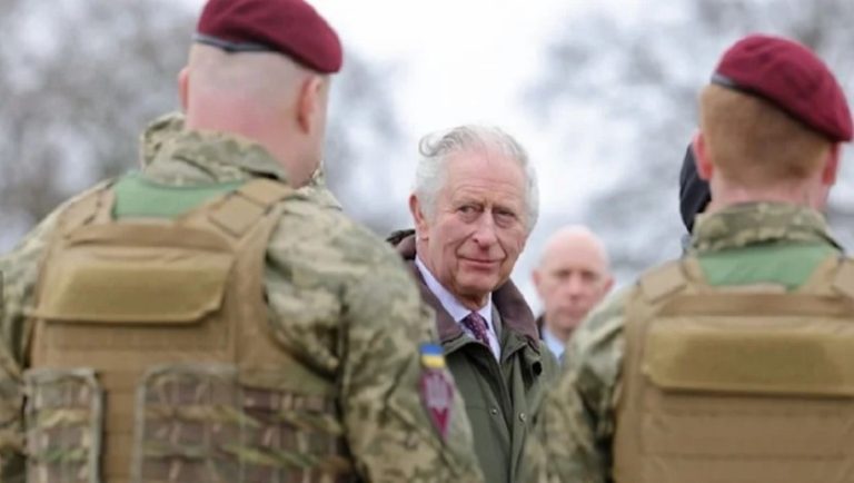 Kral Charles, Ukraynalı askerleri ziyaret etti