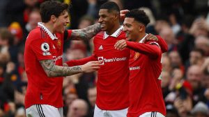 Man United, rekora koşan Rashford’la dolu dizgin