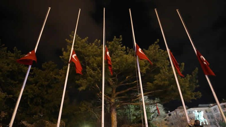 Türkiye’de 7 gün süreyle milli yas ilan edildi