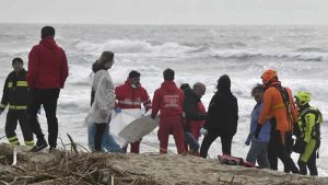 Türkiye’den yola çıkan sığınmacı teknesi İtalya kıyılarında battı: 59 ölüm