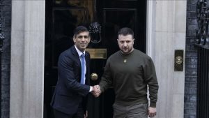 Zelensky: İngiltere’den ve dünyadan daha fazla savaş uçağı istiyoruz