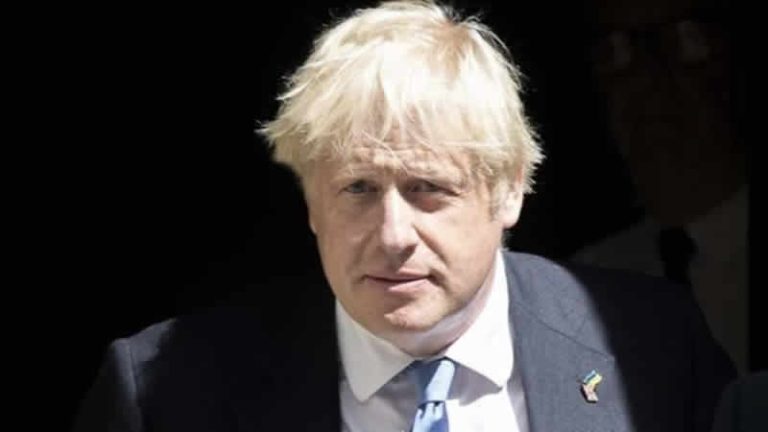 Boris Johnson 3 saatlik savunma yaptı