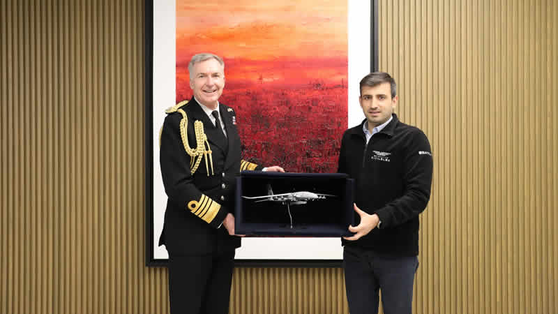 İngiltere Genel Kurmay Başkanı’ndan Baykar’a üst düzey ziyaret